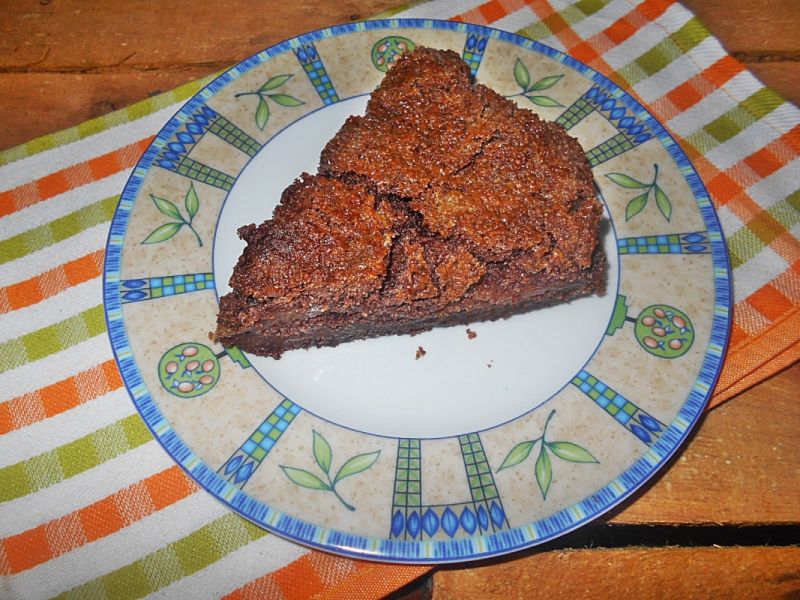 Kakaowa sypana szarlotka z wiśniami 