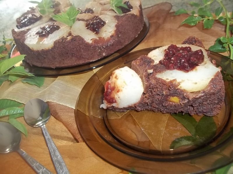 Kakaowe ciasto z dynią i gruszkami Kakaowe ciasto z dynią i gruszkami