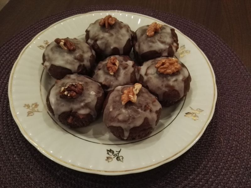 Kakaowe muffinki z jabłkami Kakaowe muffinki z jabłkami