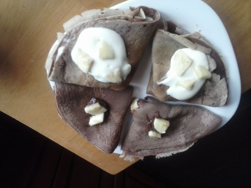 Kakaowe naleśniki z bananami