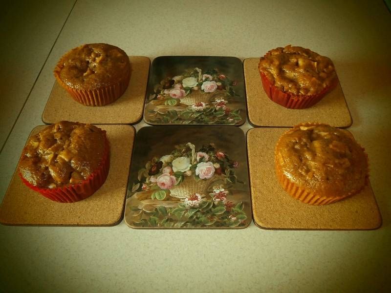 Kakaowo-jabłkowe muffinki z cynamonem