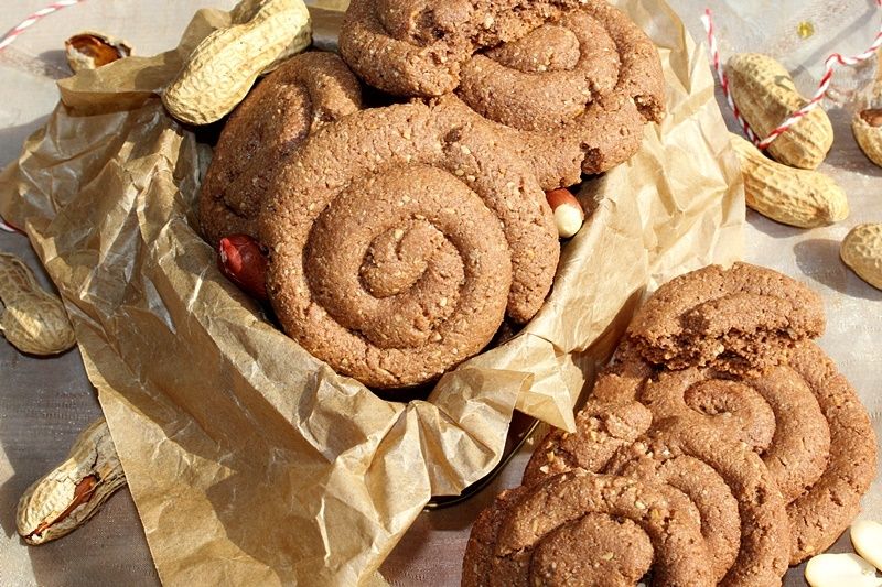 Kakaowo-orzechowe ślimaczki z kaszą manną