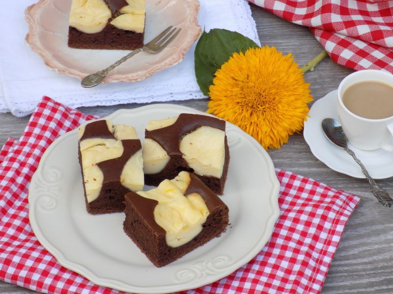 Kakaowo-serowe ciasto  Kakaowo-serowe ciasto