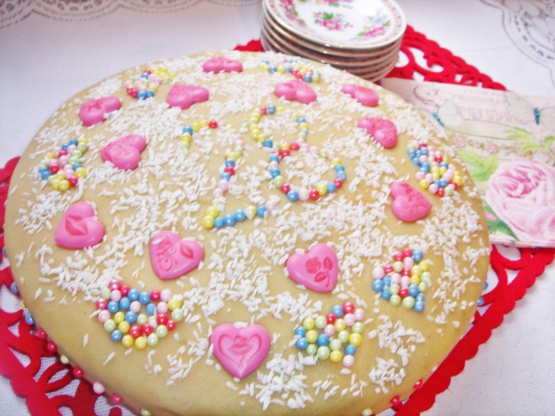 Kakaowy tort urodzinowy z kremem mascarpone