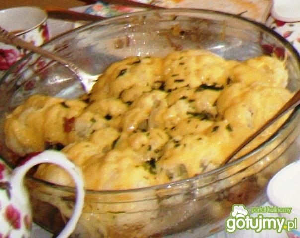 Kalafior pod serową pierzynką  Kalafior pod serową pierzynką