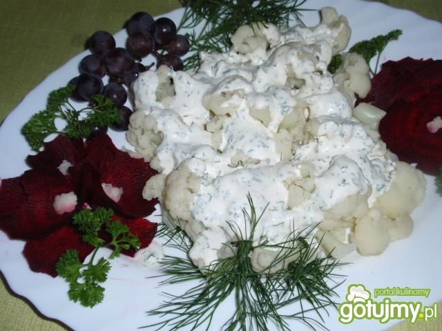 Kalafior w sosie majonezowo pietruszkowy Kalafior w sosie majonezowo pietruszkowy