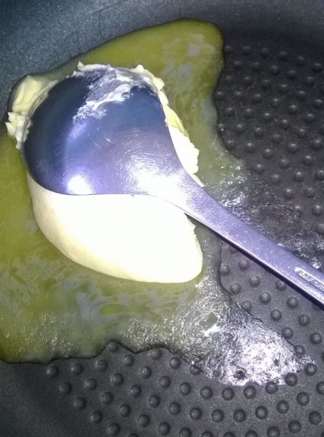 Kalafior z masełkiem i tartą bułką