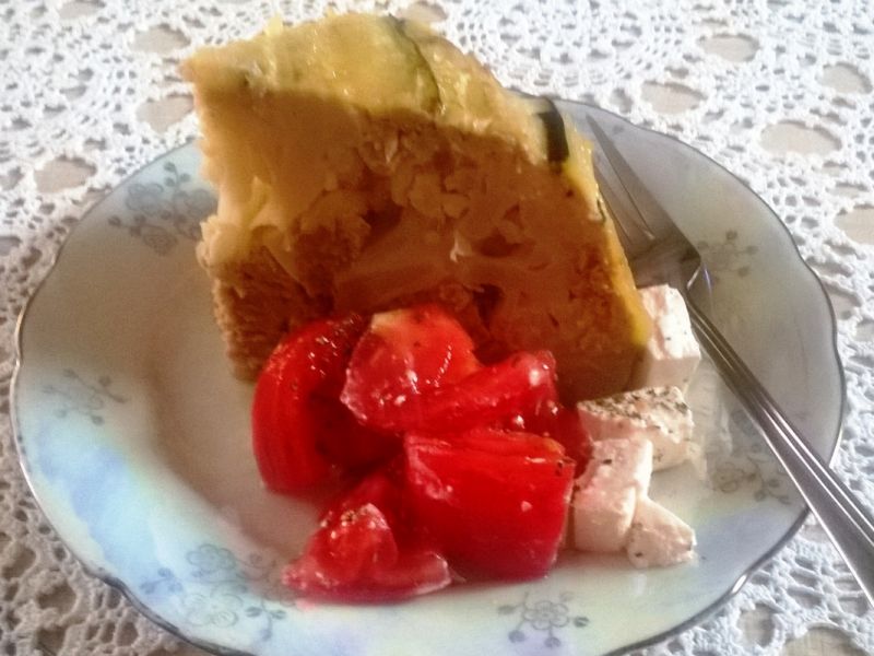 Kalafior z mięsem mielonym i cukinią