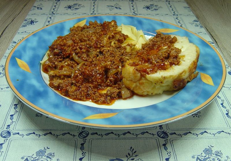 Kalafior zapiekany z mielonym mięsem