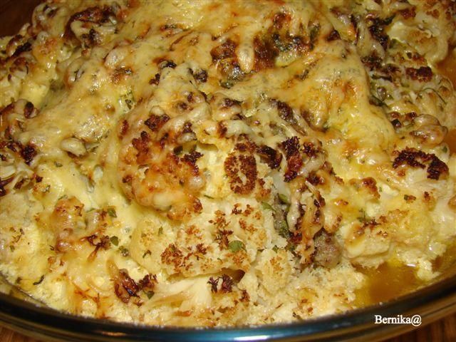 Kalafior zapiekany z mięsem mielonym Kalafior zapiekany z mięsem mielonym