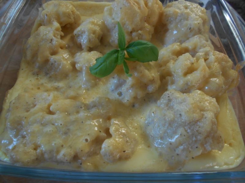 Kalafior zapiekany z serem Kalafior zapiekany z serem