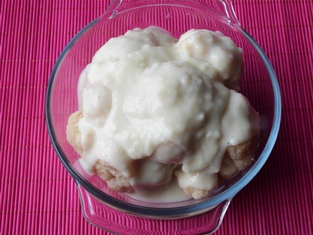 Kalafior zapiekany z serem Kalafior zapiekany z serem