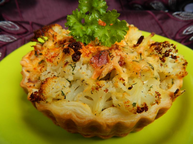 Kalafiorowa mini-tarta Kalafiorowa mini-tarta