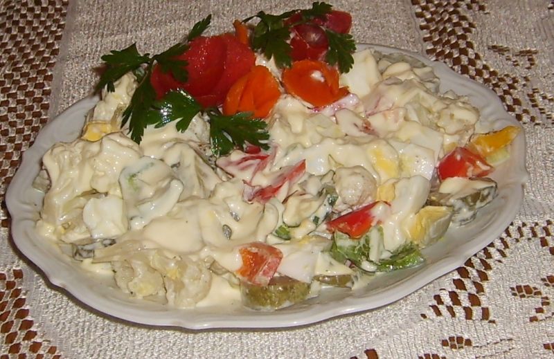 Kalafiorowa sałatka Kalafiorowa sałatka