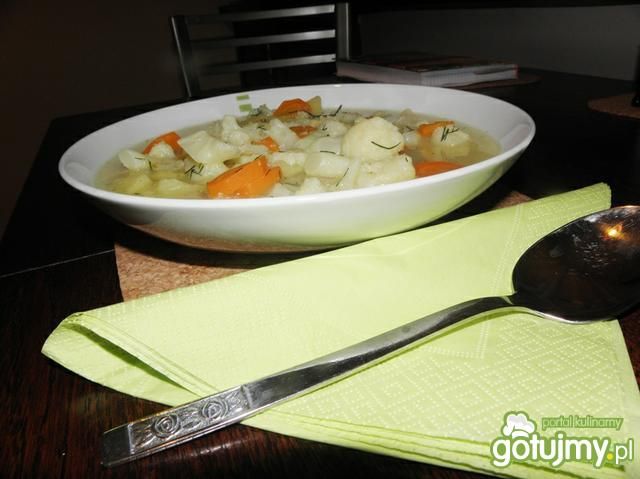 Kalafiorowa z koperkiem. Kalafiorowa z koperkiem.