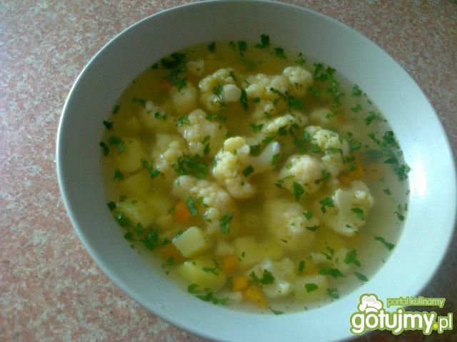 Kalafiorowa z ziemniakami i pietruszką Kalafiorowa z ziemniakami i pietruszką