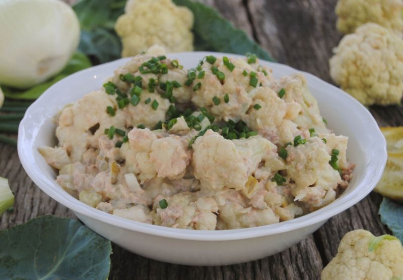 Kalafiorowo- tuńczykowa sałatka