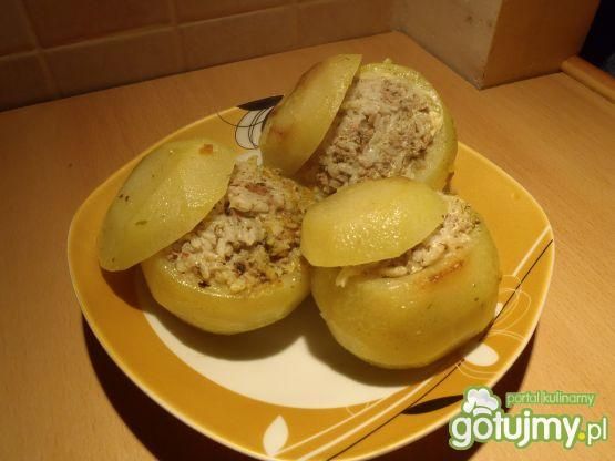 Kalarepa z farszem mięsno-ryżowym Kalarepa z farszem mięsno-ryżowym