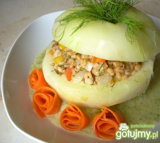 Kalarepka z pęczakiem  Kalarepka z pęczakiem