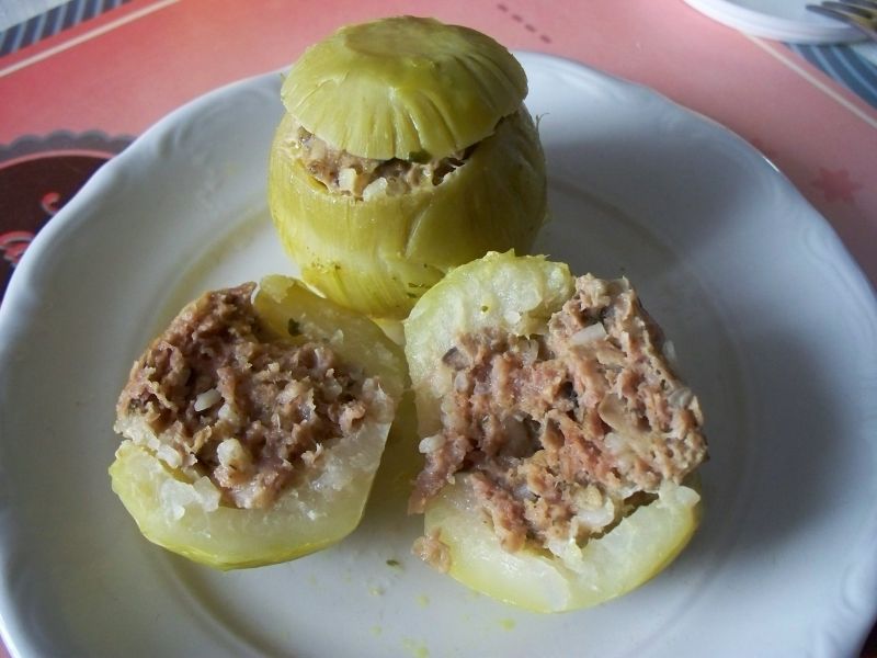 Kalarepki nadziewane mięsem