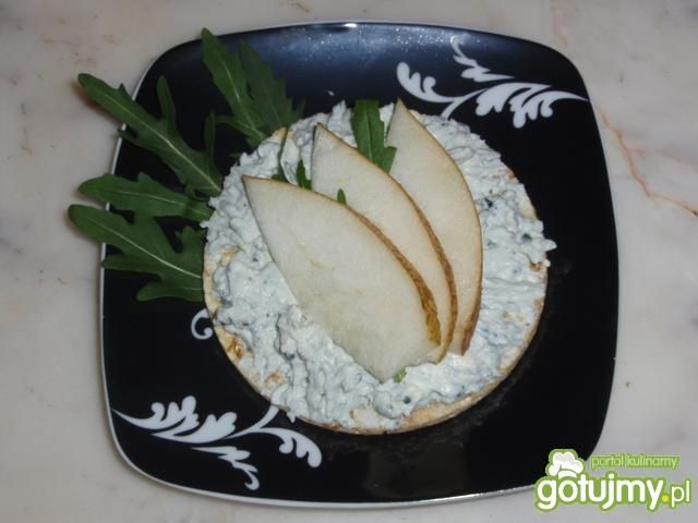 Kanapeczki z pastą z sera pleśniowego