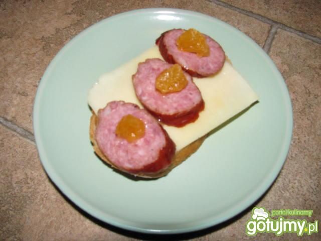 Kanapka z dodatkiem pomarańczy Kanapka z dodatkiem pomarańczy