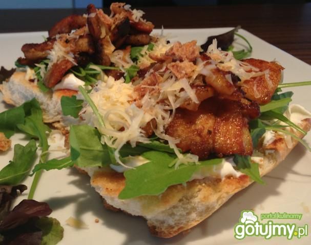 Kanapka z kurczakiem.