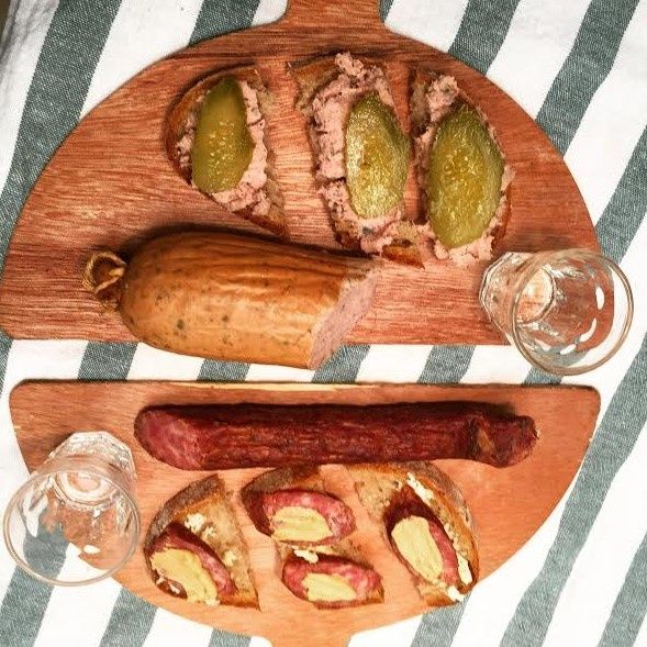 Kanapka z pasztetową Kanapka z pasztetową