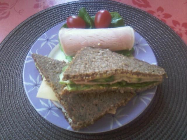 Kanapka--zielono mi--:))) Kanapka--zielono mi--:)))