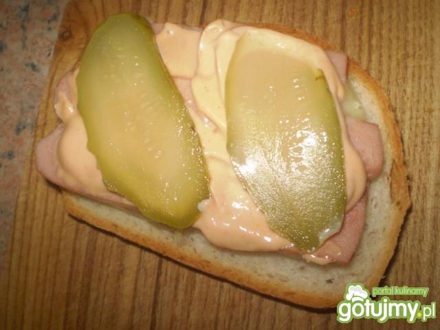 Kanapki na gorąco z wkładką