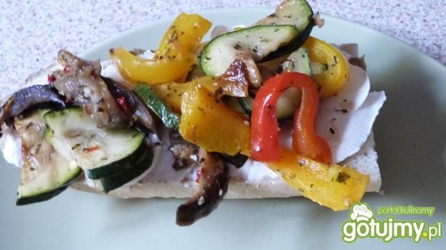 Kanapki z grillowanymi warzywami Kanapki z grillowanymi warzywami