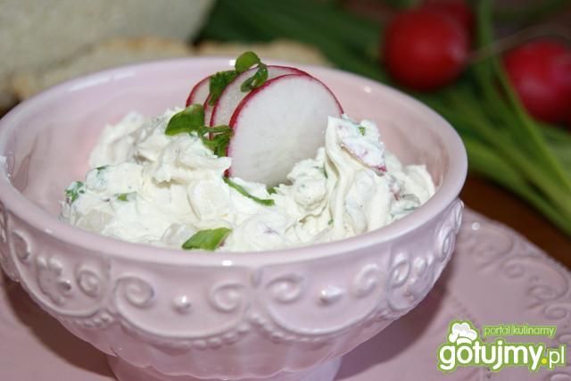 Kanapkowy twarożek z rzodkiewką 