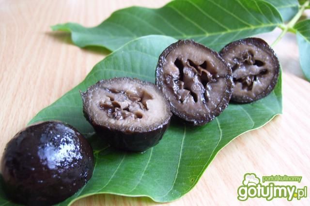 Kandyzowane młode orzechy