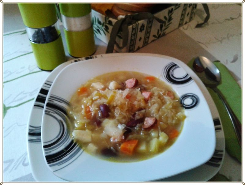 Kapuśniak z czerwoną fasolą