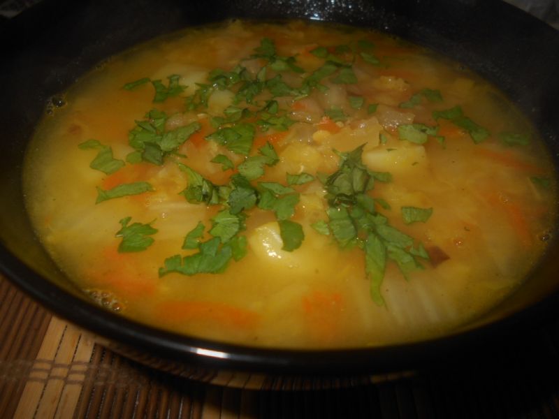 Kapuśniak z kalarepką i soczewicą Kapuśniak z kalarepką i soczewicą