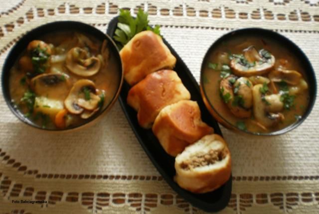 Kapuśniak z pieczarkami : Kapuśniak z pieczarkami :