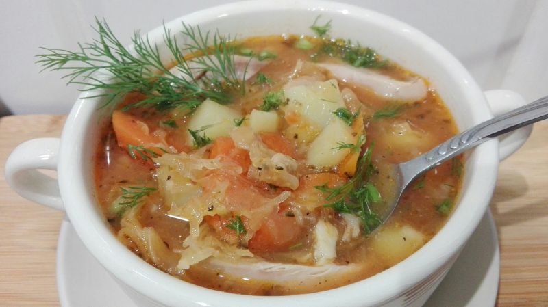 Kapuśniak z wkładką mięsną