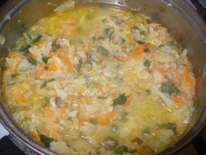 Kapusta biała z marchewką i szczypiorkiem Kapusta biała z marchewką i szczypiorkiem