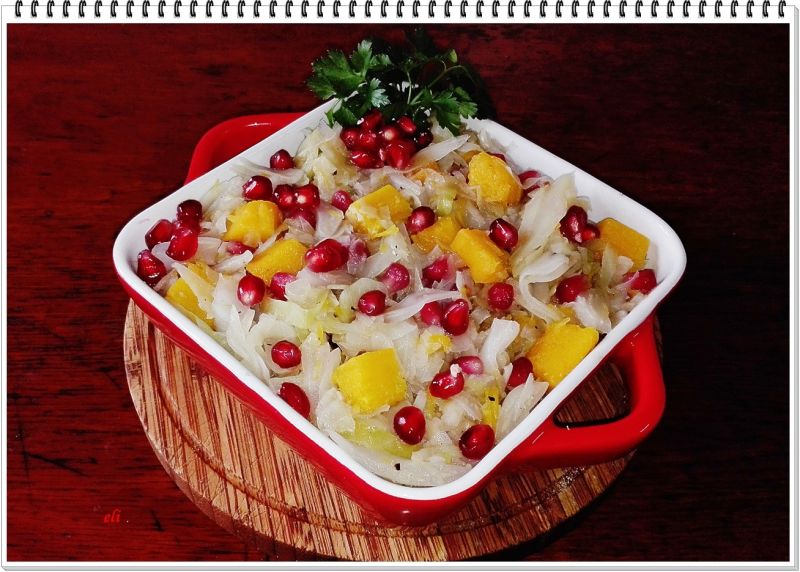 Kapusta Eli z dynią i granatem Kapusta Eli z dynią i granatem