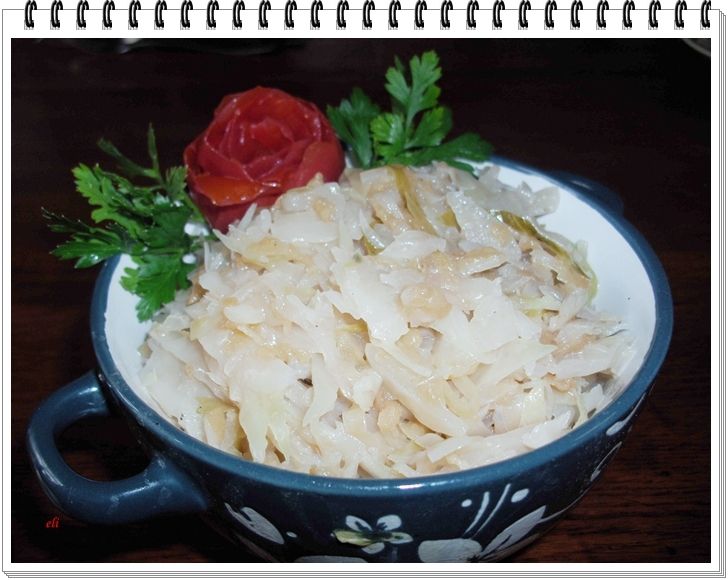 Kapusta Eli z kwaśnymi jabłkami