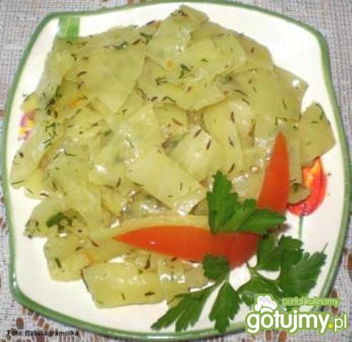 Kapusta gotowana w bulionie  Kapusta gotowana w bulionie