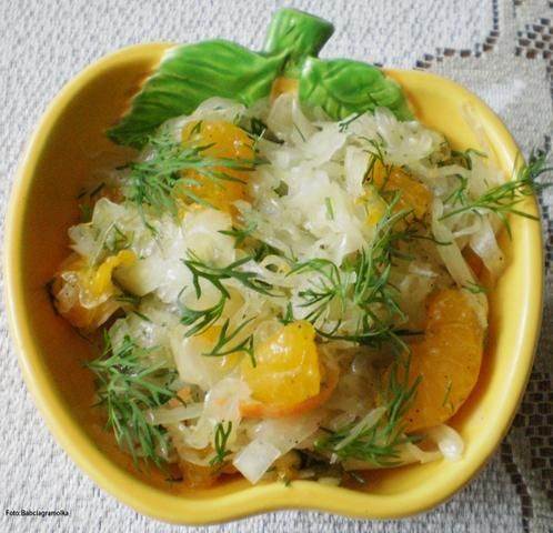 Kapusta kiszona z mandarynkami i koperki Kapusta kiszona z mandarynkami i koperki