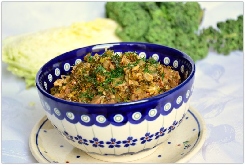 Kapusta pekińska duszona z jarmużem