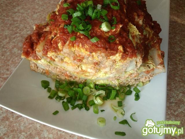 Kapusta pekińska faszerowana mięsem 