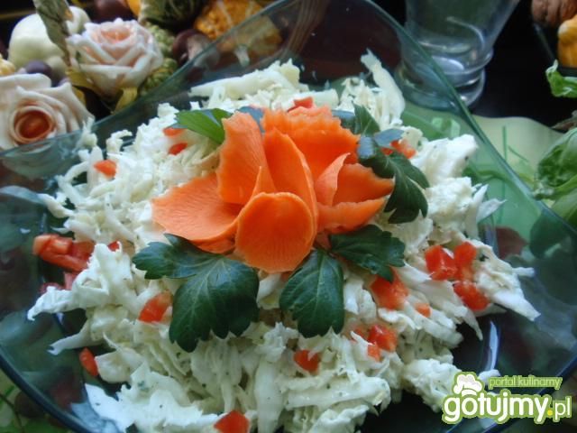 Kapusta pekinska  z ananasem Kapusta pekinska  z ananasem