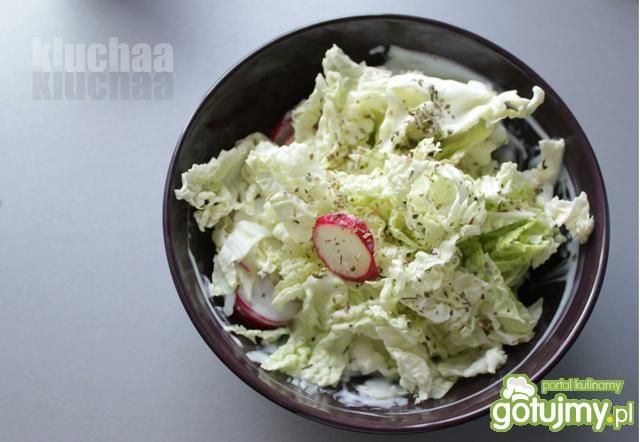 Kapusta pekińska z rzodkiewką 