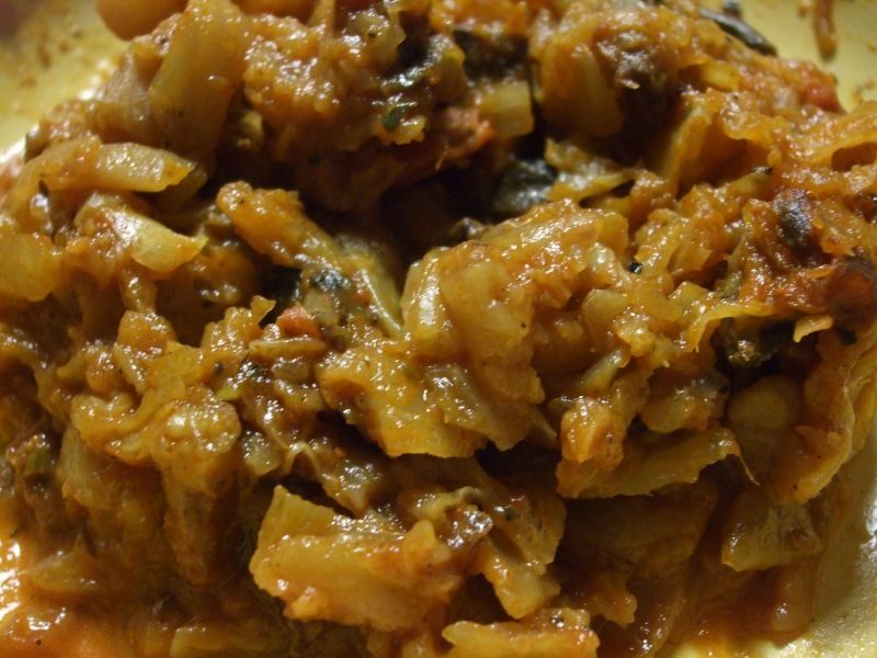 Kapusta podsmażana z pieczarkami i białym winem Kapusta podsmażana z pieczarkami i białym winem