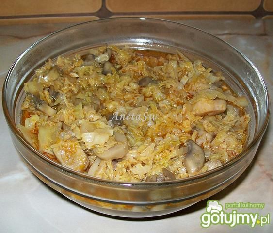 Kapusta włoska z pieczarkami