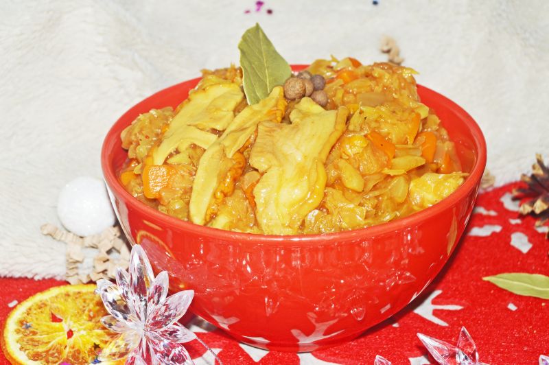 Kapusta z grzybami (bigos) z dodatkiem miodu Kapusta z grzybami (bigos) z dodatkiem miodu