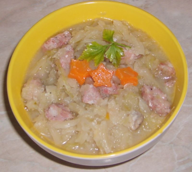    Kapusta z kiełbasą